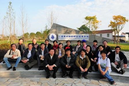 仪大83级同学回校